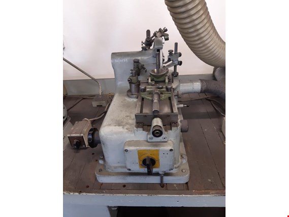 Used TOS Kurim BP2A Tool grinder for Sale (Auction Premium) | NetBid Industrial Auctions